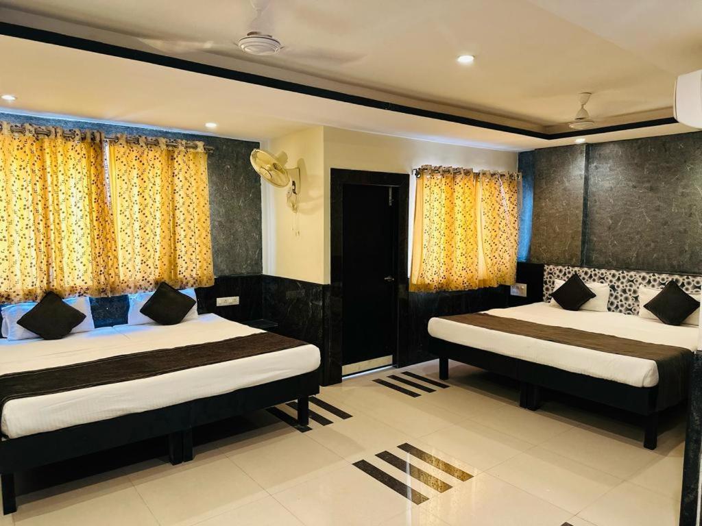 Banswara Nakshatra Hotel מראה חיצוני תמונה