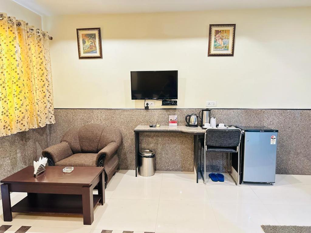 Banswara Nakshatra Hotel מראה חיצוני תמונה